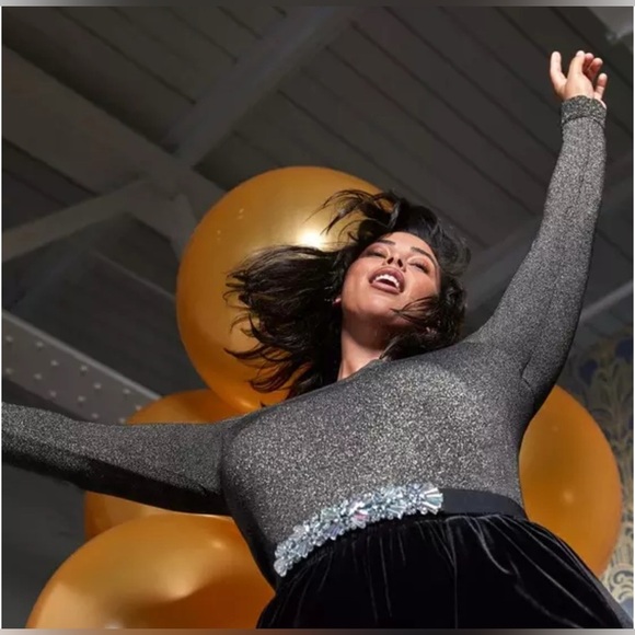 Torrid Women’s Sweater 1X Black Metallic Cold Shoulder Crisscross  Party New 20 - Picture 7 of 8